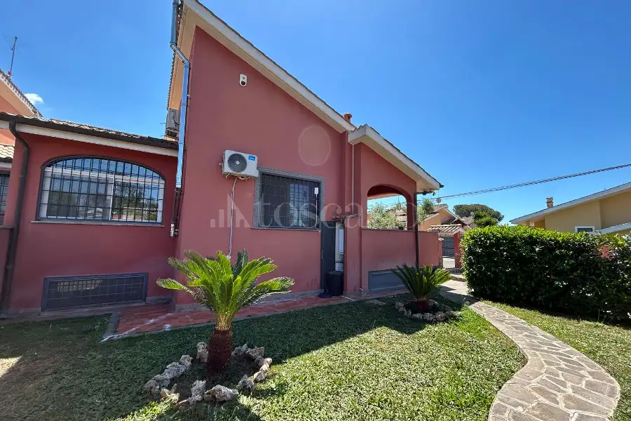 Villa in vendita di 220 mq a €318.000 (rif. 7/2026)