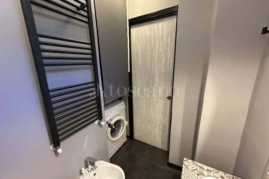 Loft in affitto di 90 mq a €1.100 (rif. 9/2026)