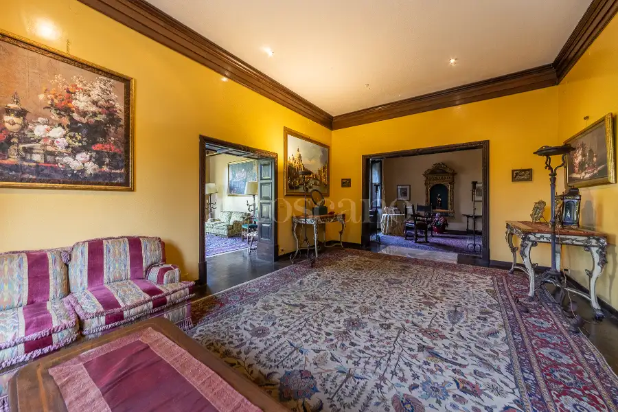 Villa in vendita di 750 mq a €1.950.000 (rif. 53/2026)