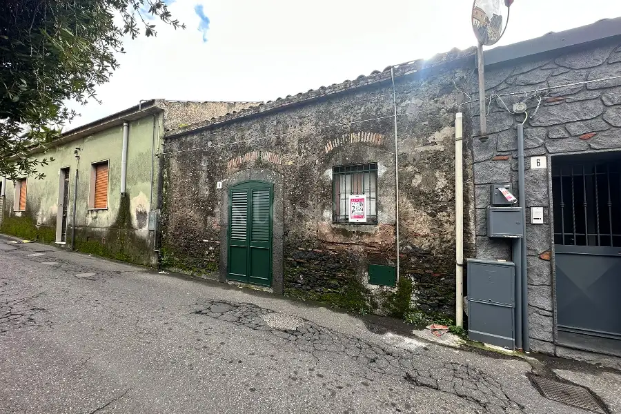 Casa Indipendente in vendita di 81 mq a €44.000 (rif. 185/2024)