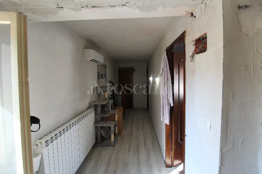 Casa Indipendente in vendita di 230 mq a €199.000 (rif. 100/2026)