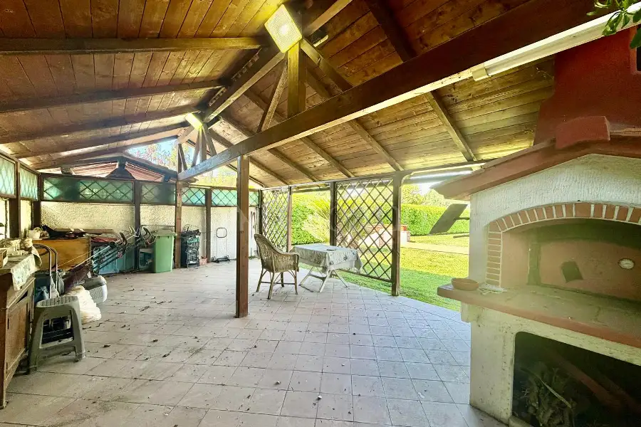 Villa Bifamiliare in vendita di 260 mq a €649.000 (rif. 30/2026)