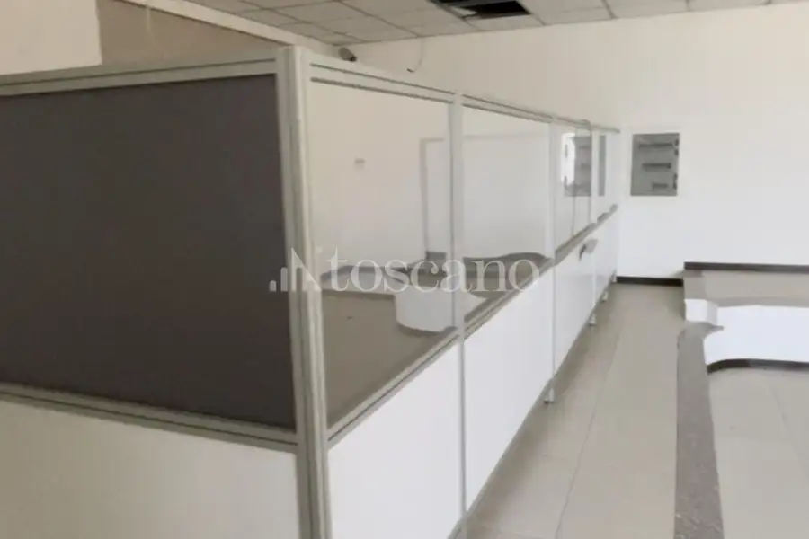 Capannone in vendita di 770 mq a €371,000 (rif. BL6139VE)