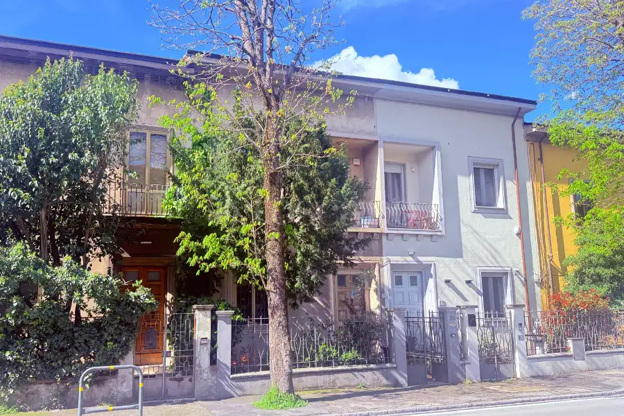 Villino a Schiera in vendita di 276 mq a €560.000 (rif. 19/2026)