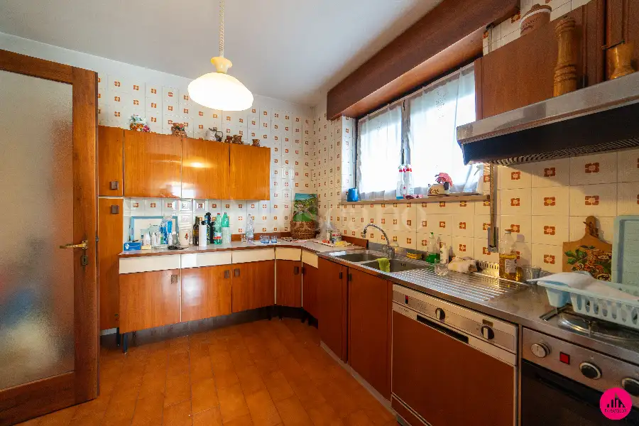 Casa Indipendente in vendita di 370 mq a €380.000 (rif. 8/2026)