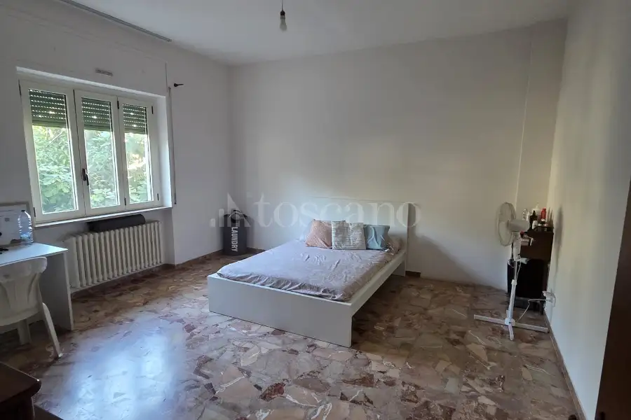 Villa Plurifamiliare in vendita di 575 mq a €580.000 (rif. 33/2026)