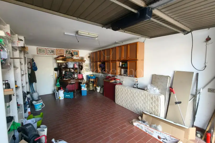 Villa in vendita di 300 mq a €845.000 (rif. 49/2026)