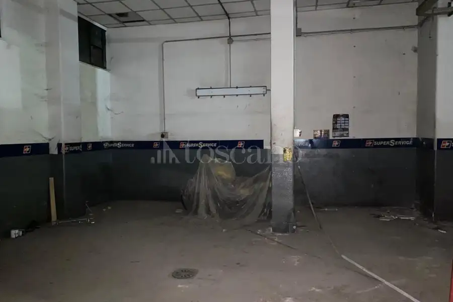 Magazzino in vendita di 1.000 mq a €289.000 (rif. 76/2026)