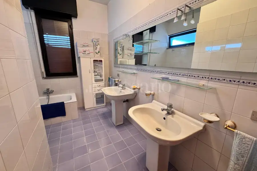 Villa in vendita di 300 mq a €420.000 (rif. 16/2026)