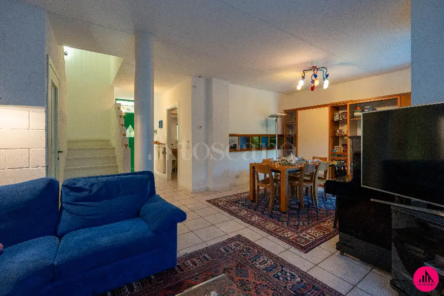 Villa Bifamiliare in vendita di 230 mq a €469.000 (rif. 54/2026)