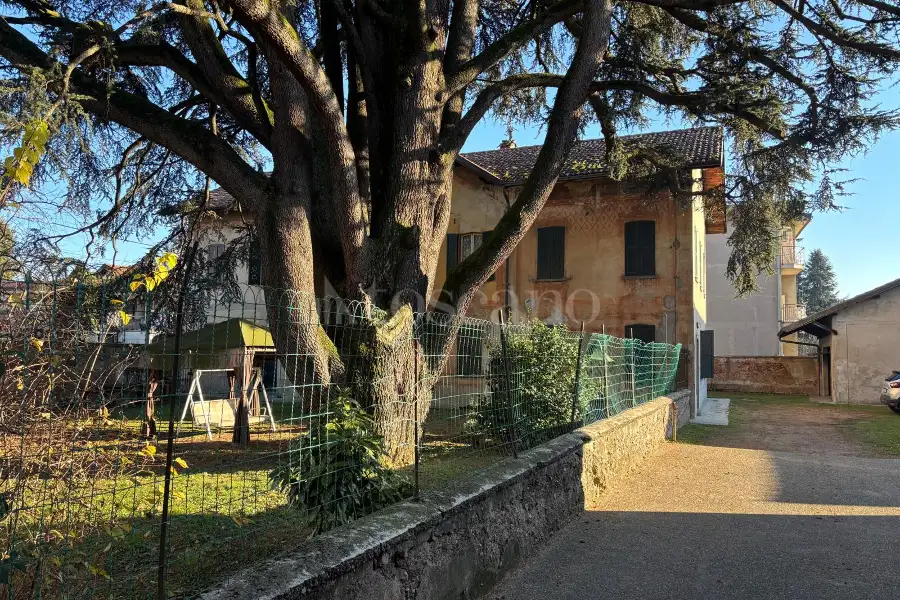 Casa Indipendente in vendita di 400 mq a €398.000 (rif. 1/2025)