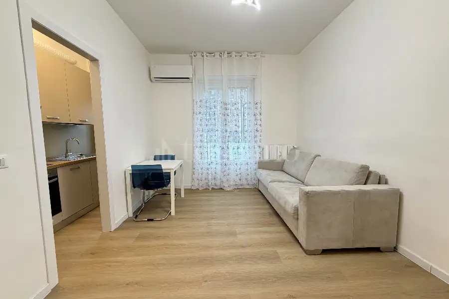 Casa in affitto di 35 mq a €800 (rif. 44/2025)