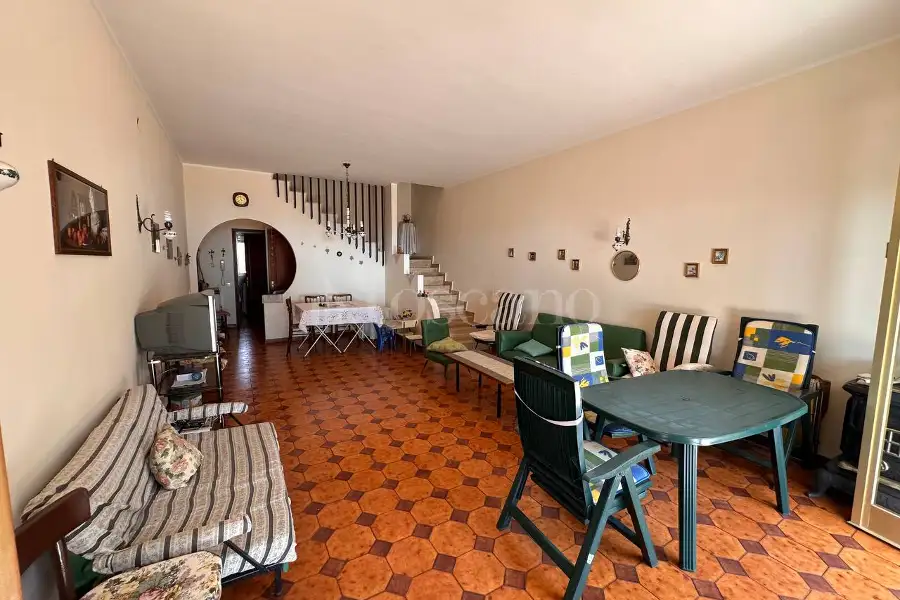 Villino a Schiera in vendita di 200 mq a €249.000 (rif. 144/2026)