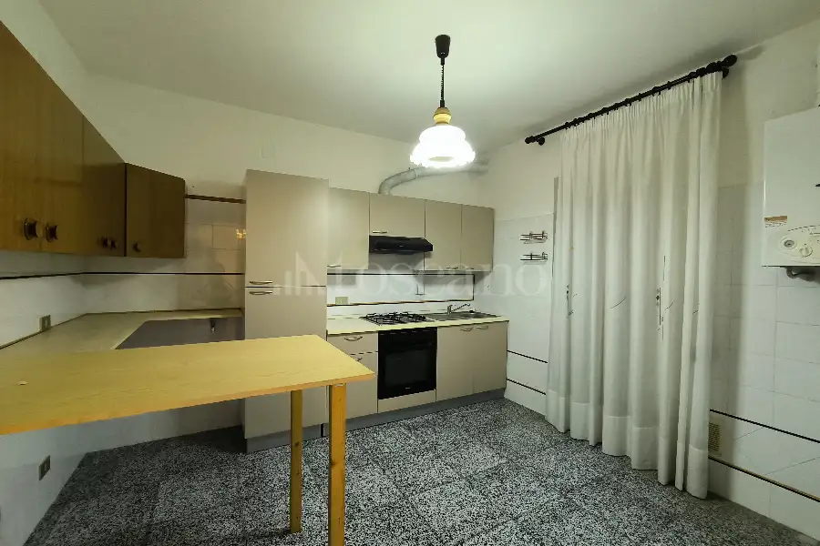 Villa Plurifamiliare in vendita di 800 mq a €350.000 (rif. 39/2025)