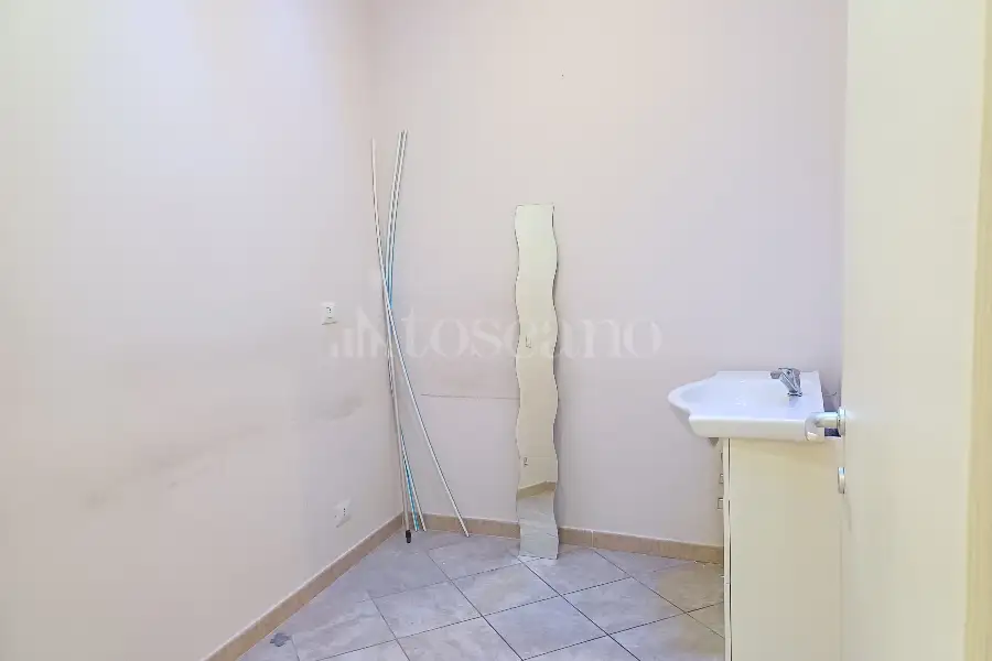 Negozio in vendita di 52 mq a €149.000 (rif. 17/2025)