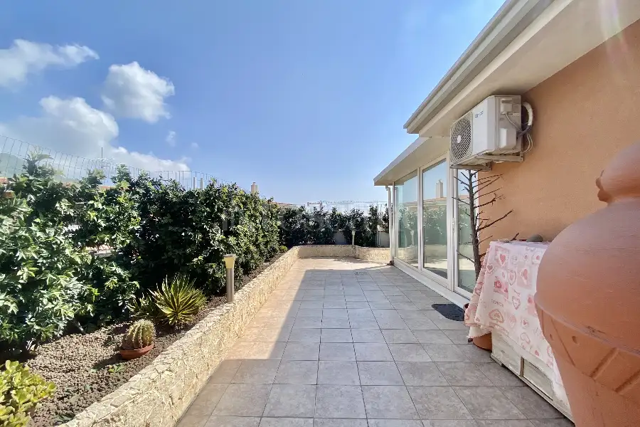 Attico in vendita di 173 mq a €315.000 (rif. 14/2026)
