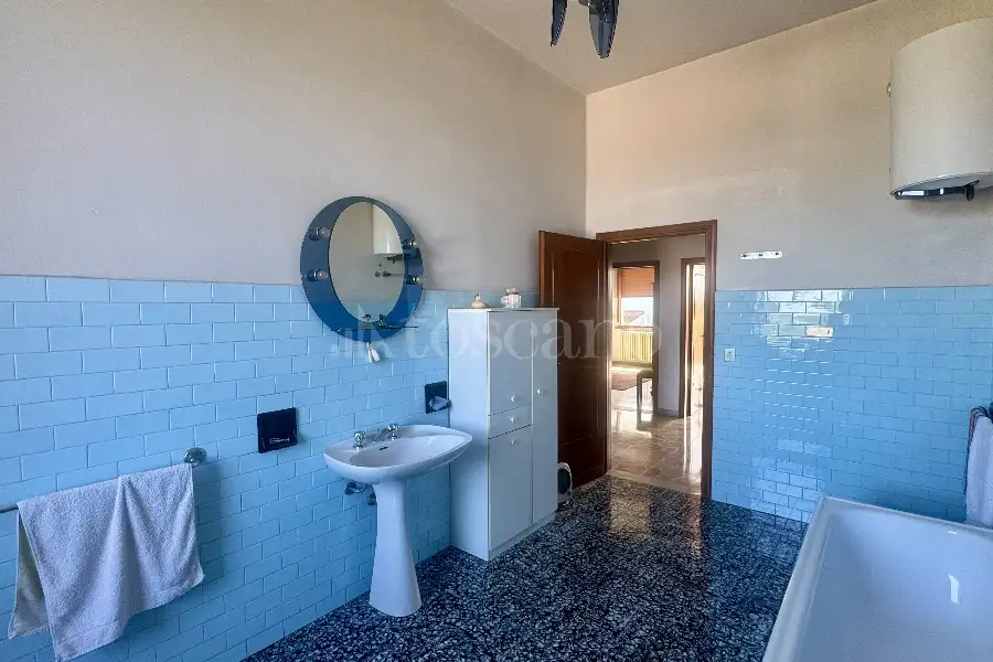 Casa Indipendente in vendita di 288 mq a €600.000 (rif. 30/2026)