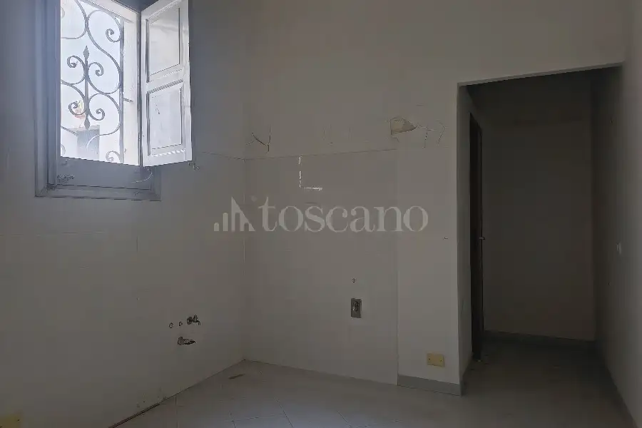 Palazzo in vendita di 585 mq a €338.000 (rif. 51/2026)