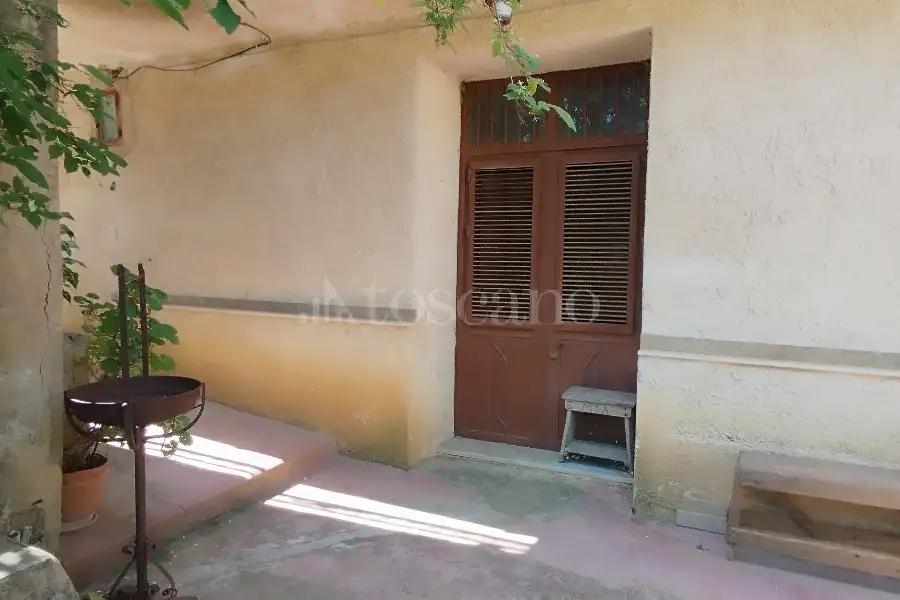Casa Indipendente in vendita di 160 mq a €39.000 (rif. 24/2026)