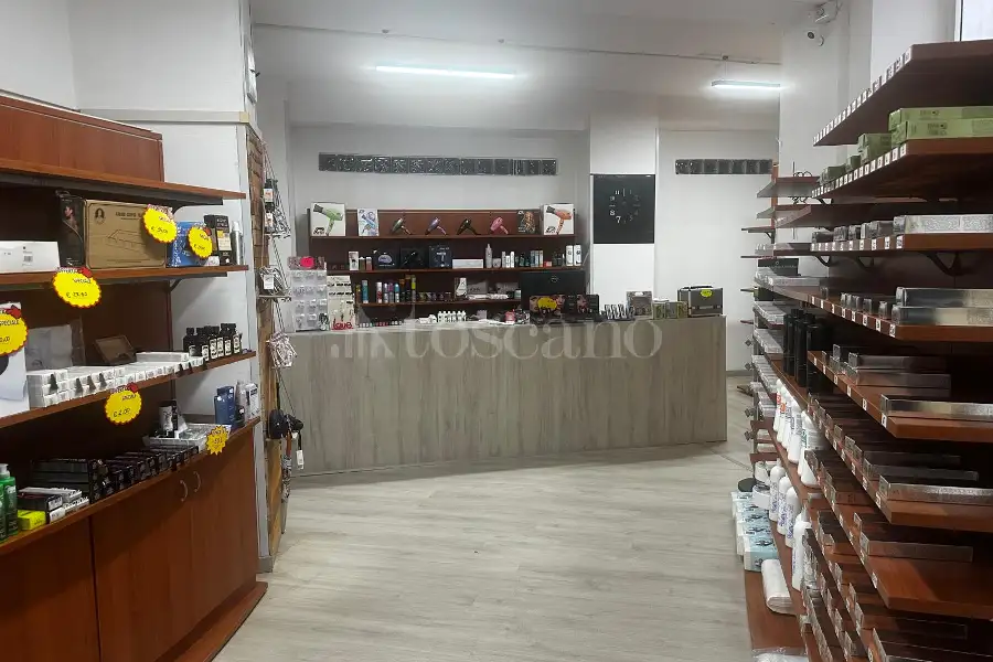 Negozio in affitto di 75 mq a €600 (rif. 72/2026)