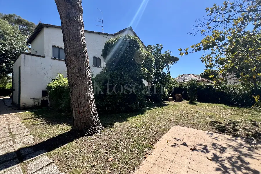 Villa Bifamiliare in vendita di 225 mq a €520.000 (rif. 51/2026)
