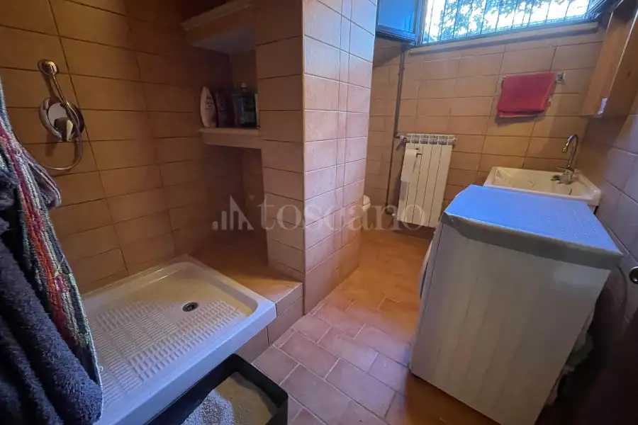 Villa Bifamiliare in vendita di 250 mq a €360.000 (rif. 65/2025)