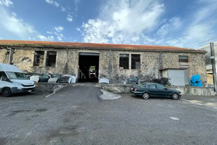 Capannone in vendita di 500 mq a €450.000 (rif. 269/2023)