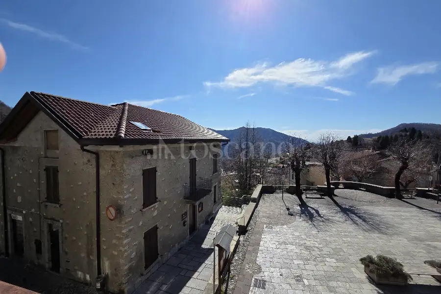 Casa Indipendente in vendita di 220 mq a €120.000 (rif. 5/2026)