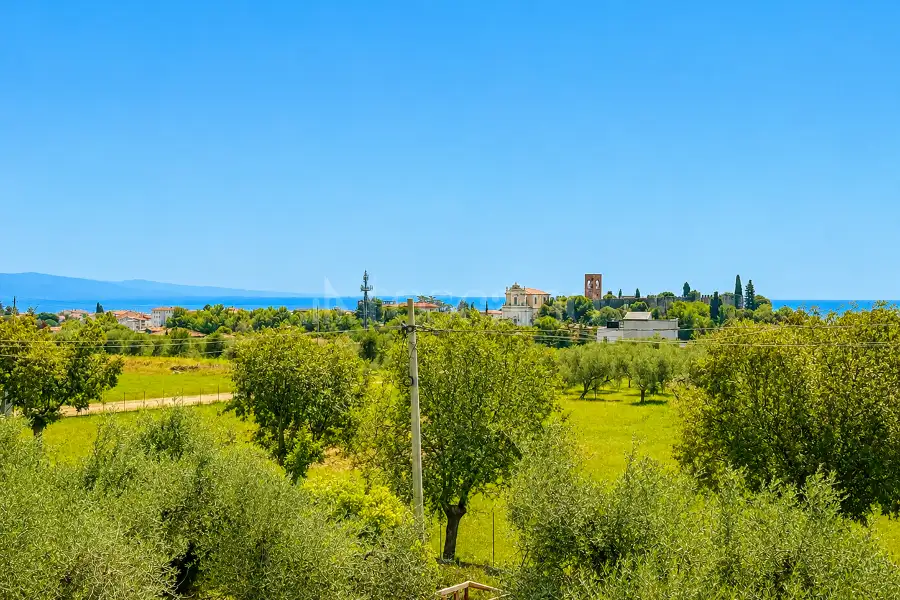 Villa in vendita di 400 mq a €1.200.000 (rif. 24/2026)