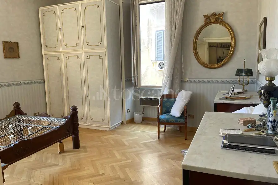 Casa in vendita di 215 mq a €1.280.000 (rif. 34/2026)
