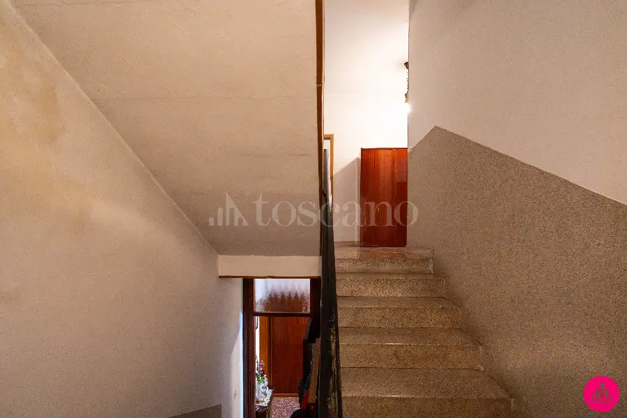 Casa Indipendente in vendita di 254 mq a €250.000 (rif. 150/2026)