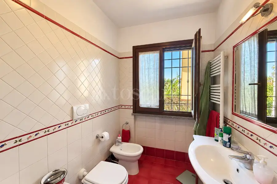 Villa Plurifamiliare in vendita di 220 mq a €545.000 (rif. 12/2026)
