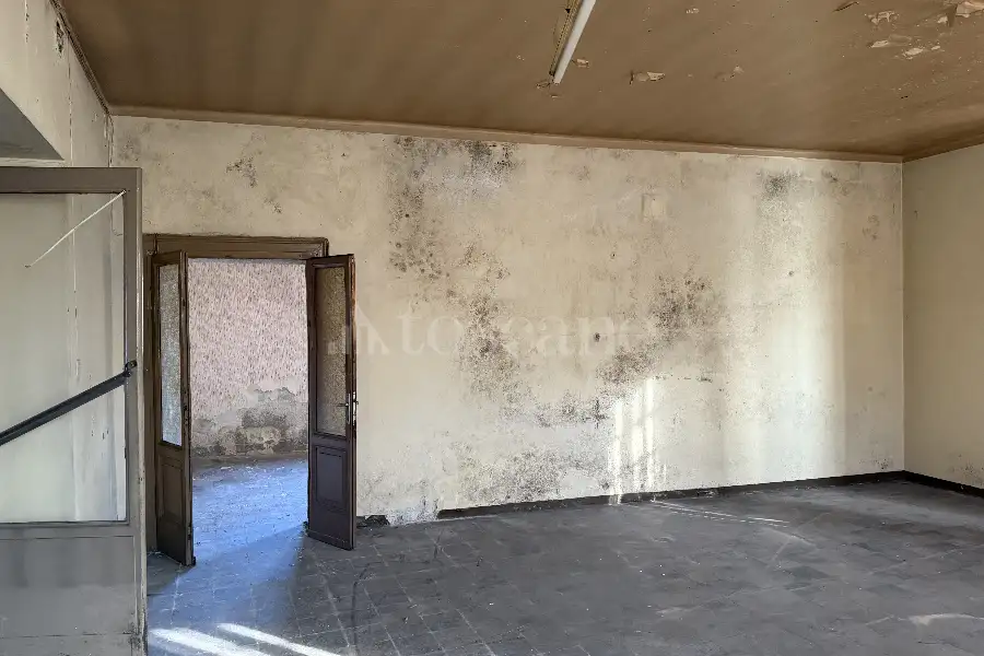 Rustico in vendita di 350 mq a €395.000 (rif. 3/2026)
