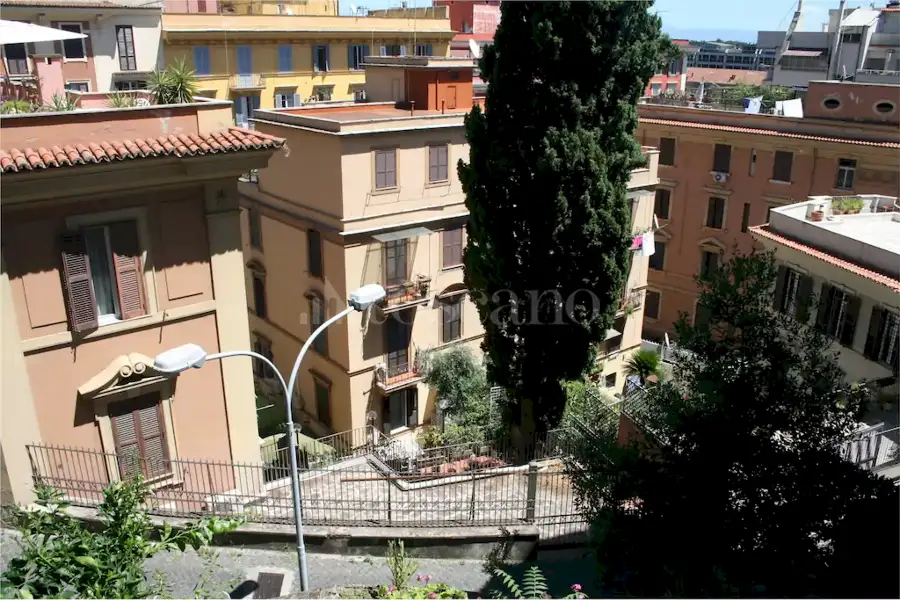 Casa in vendita di 238 mq a €1.040.000 (rif. 49/2025)