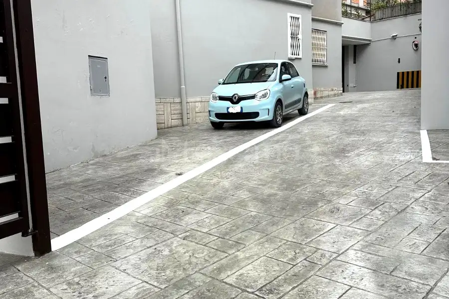 Posto Auto in vendita di 17 mq a €35.000 (rif. 7/2026)