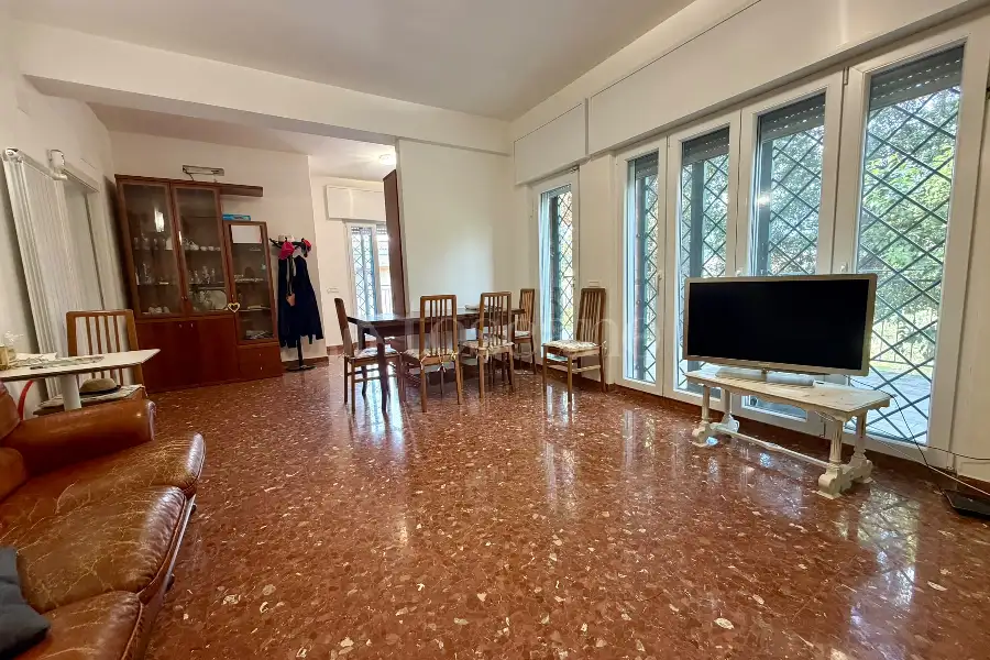 Villa in vendita di 240 mq a €669.000 (rif. 102/2026)