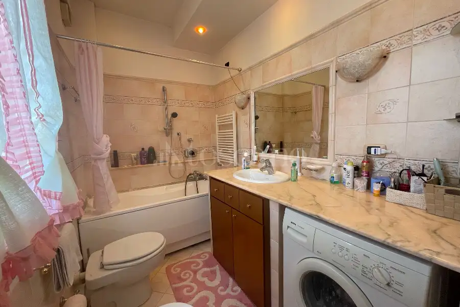 Villa in vendita di 320 mq a €299.000 (rif. 26/2025)