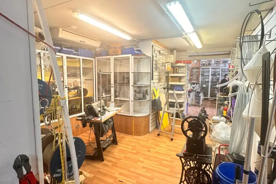 Negozio in vendita di 143 mq a €385.000 (rif. 22/2025)