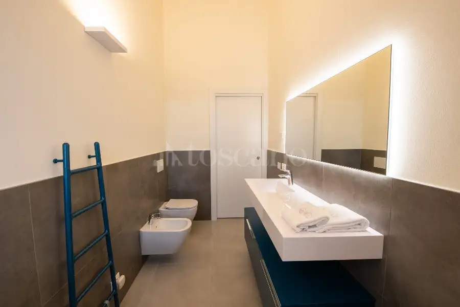 Villa in vendita di 250 mq a €928.000 (rif. 2/2025)