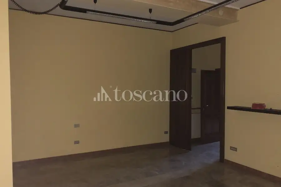 Ufficio in vendita di 224 mq a €205,000 (rif. BL6099VE)