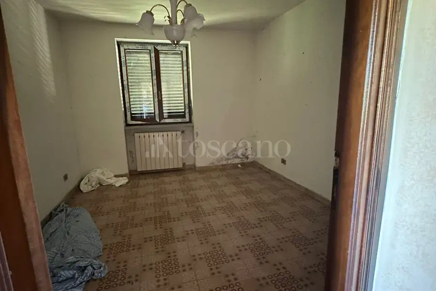 Villa Bifamiliare in vendita di 250 mq a €90.000 (rif. 6/2025)