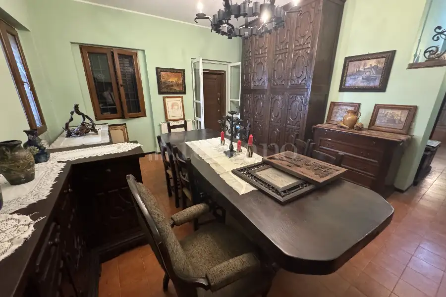 Villa in vendita di 250 mq a €1.350.000 (rif. 9/2026)