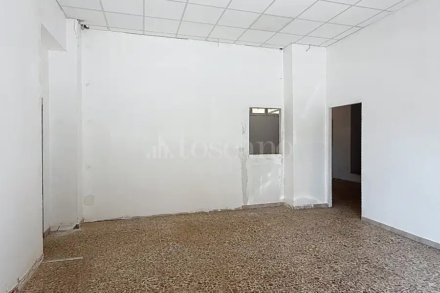 Negozio in affitto di 140 mq a €1.200 (rif. 144/2026)