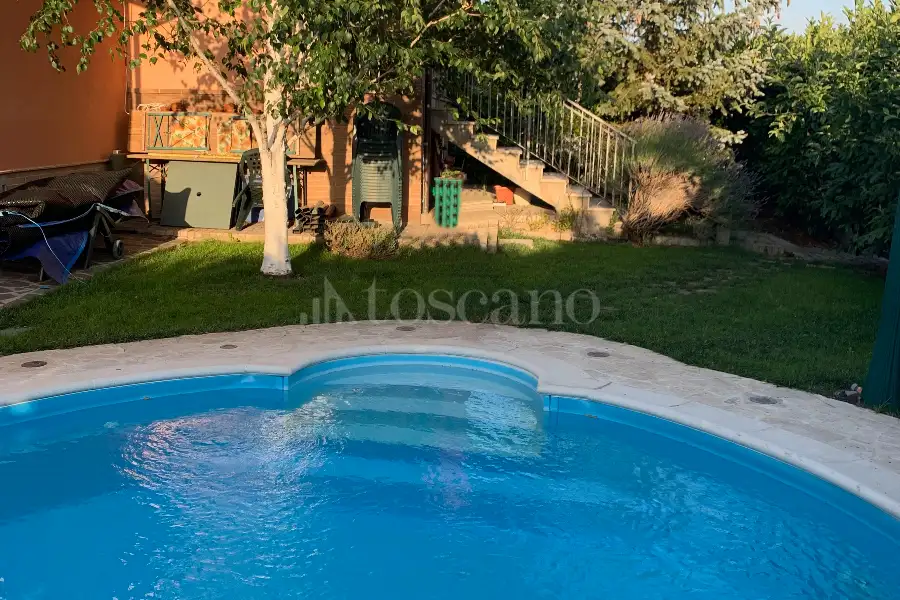 Villino a Schiera in vendita di 210 mq trattativa riservata (rif. 148/2024)