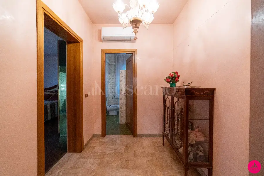 Villa in vendita di 390 mq a €430.000 (rif. 171/2025)