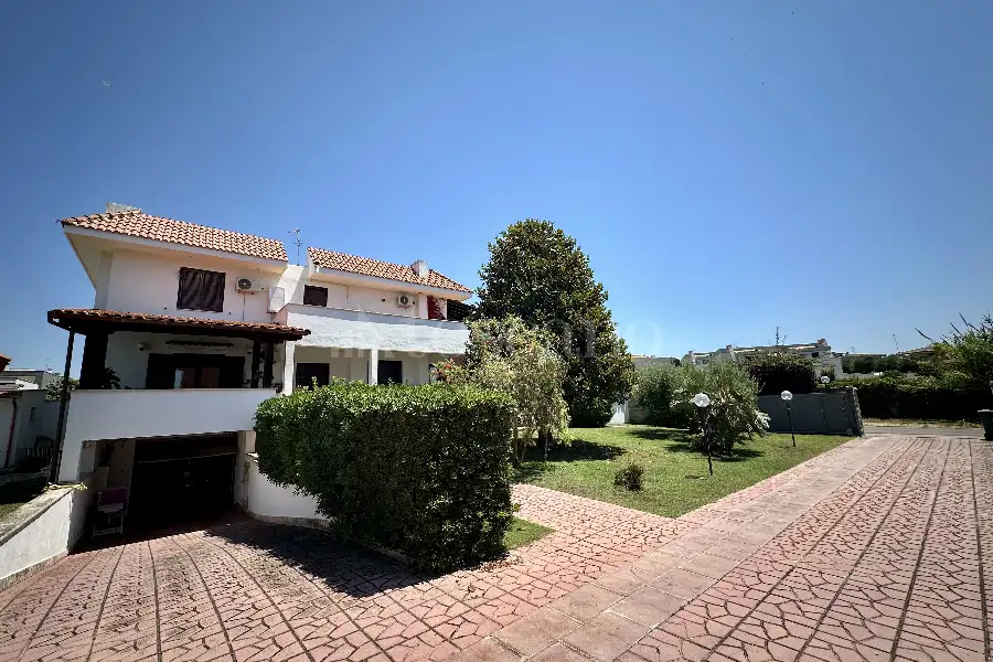 Villa Bifamiliare in vendita di 175 mq a €379.000 (rif. 67/2026)