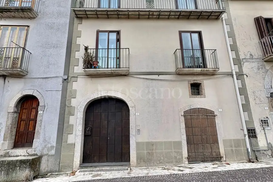 Casa Indipendente in vendita di 350 mq a €99.000 (rif. 101/2026)