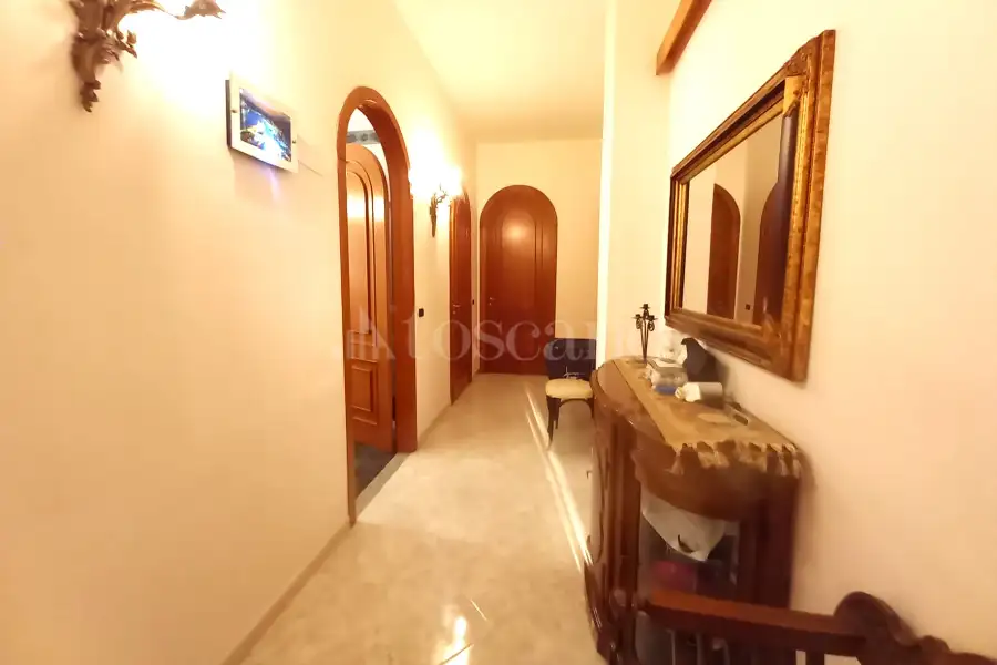 Villa in vendita di 300 mq trattativa riservata (rif. 45/2024)