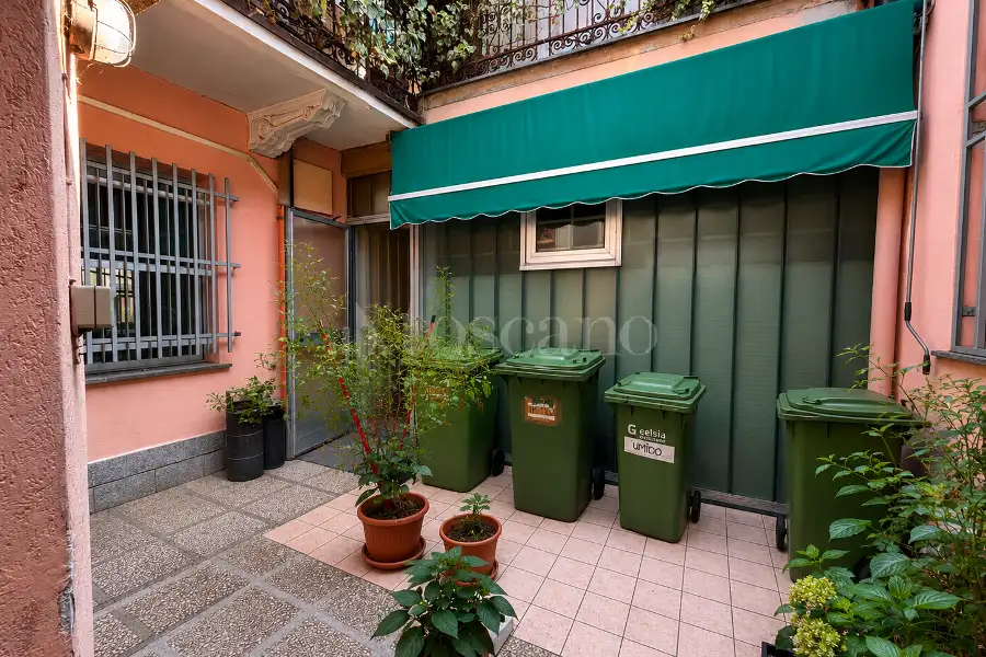 Negozio in vendita di 240 mq a €410.000 (rif. 8/2026)