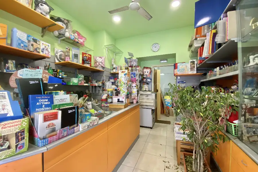 Negozio in vendita di 35 mq a €53.000 (rif. 11/2026)
